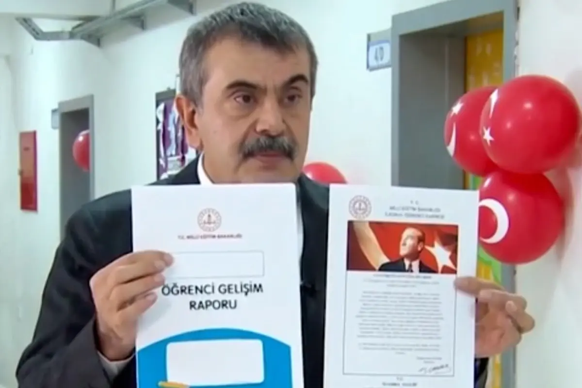 Atatürk karnelerden çıkarıldı mı? Bakanlıktan net mesaj