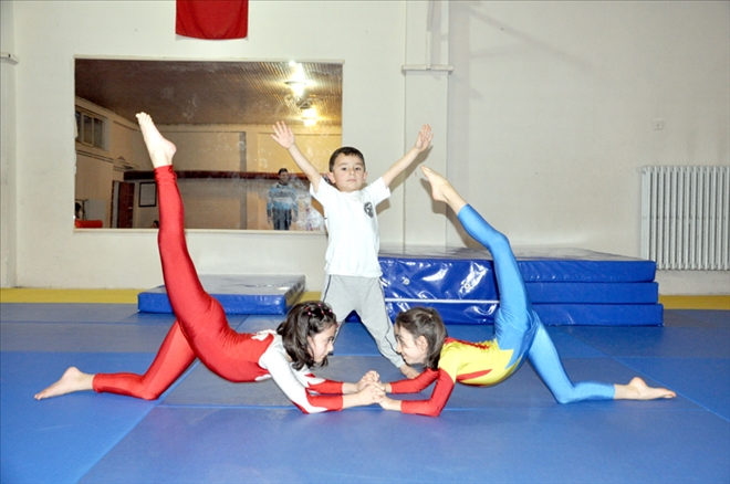 KÜÇÜKLERE JİMNASTİK ÇAĞRISI