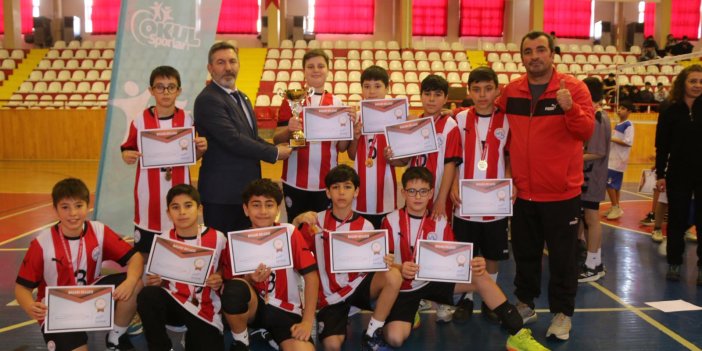 Sivas’ta Voleybol Sahasında Büyük Final