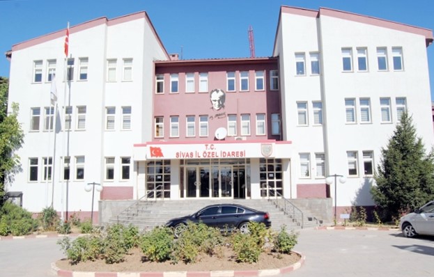 Sivas’ta ulaşım için büyük mesai