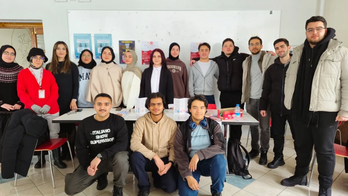 Sivas’ta öğrencilerden “Bağışla Umut Ol” mesajı