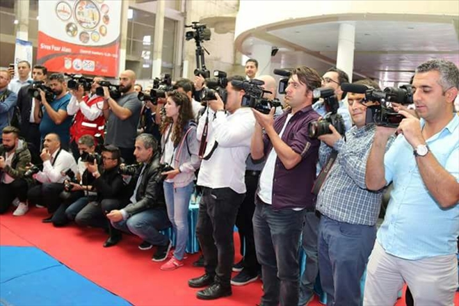 CHP´Lİ VEKİLDEN ?DEMOKRASİ´ VURGUSU