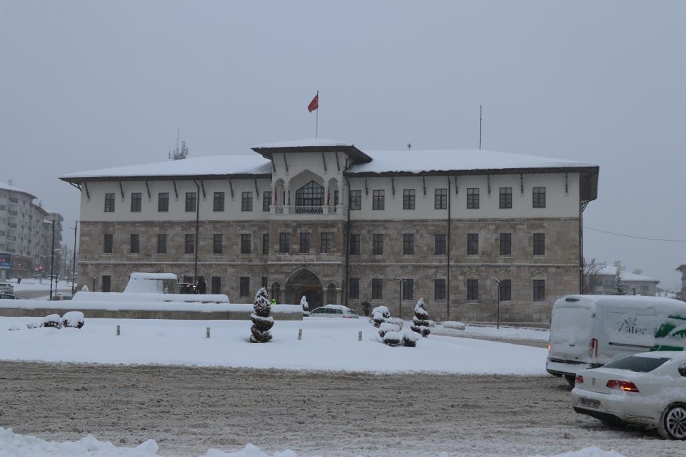 Sivas’ta kar, hatıraları canlandırdı