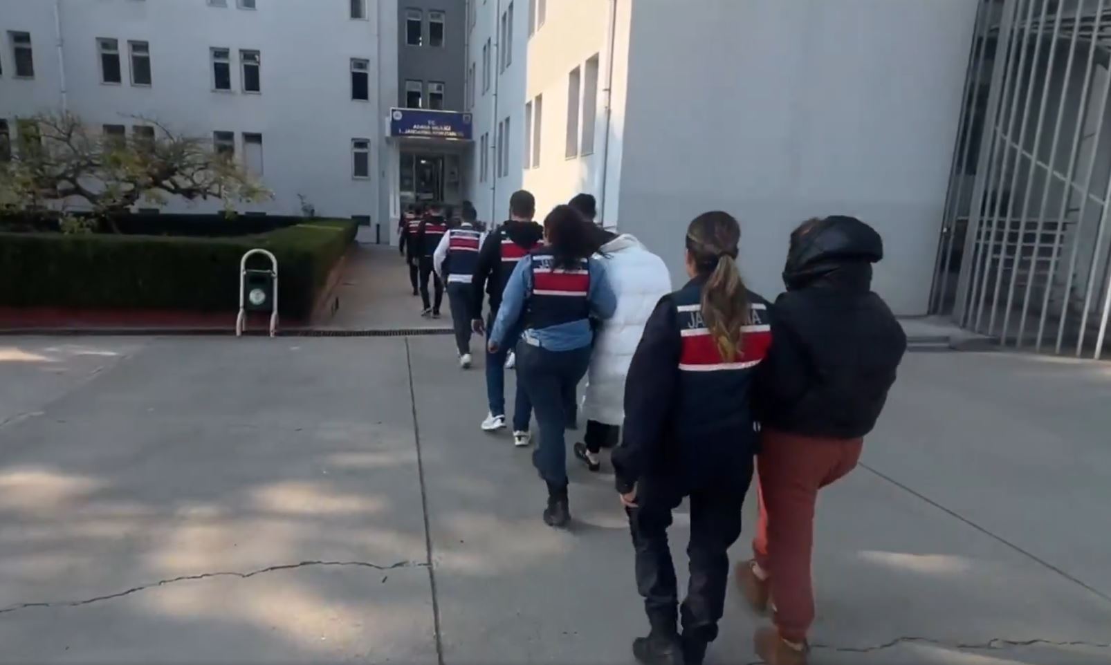 17 il merkezli 'siber dolandırıcılık' operasyonları