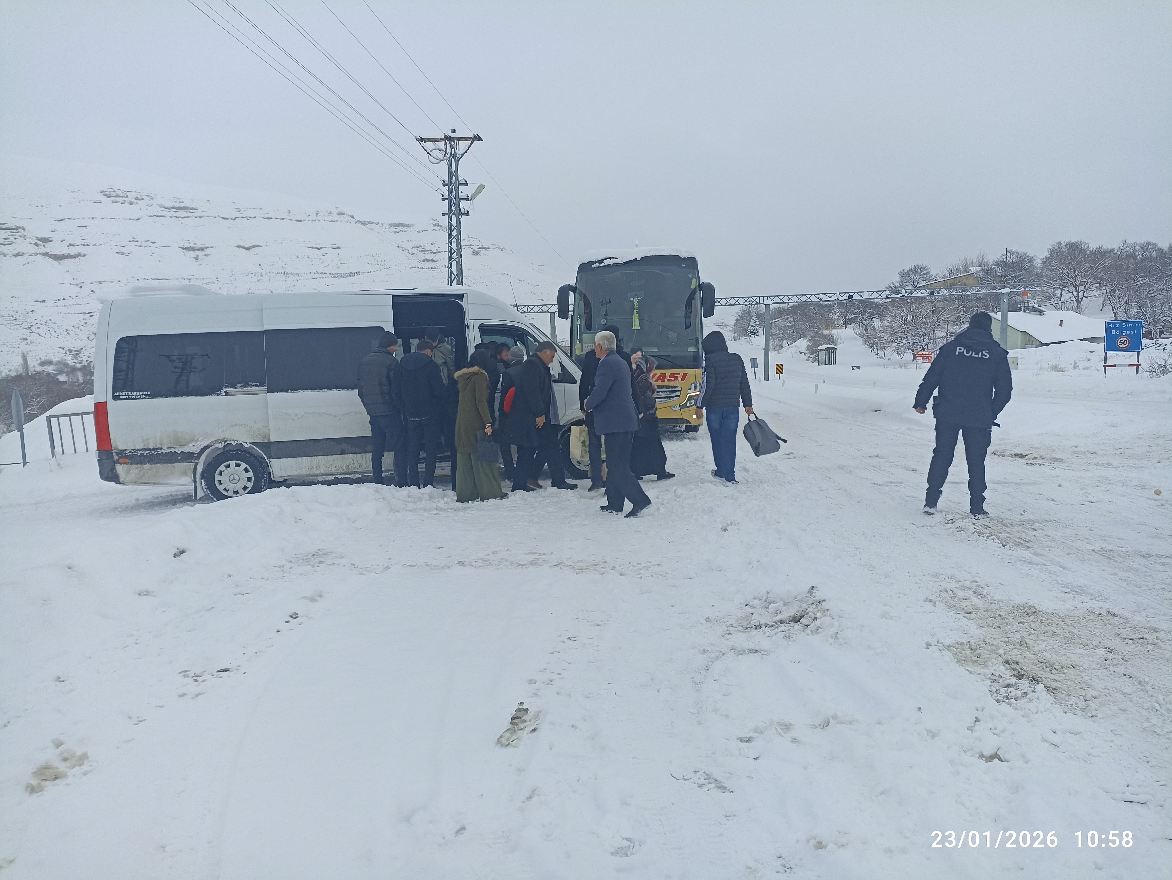 Sivas’ta kar nedeniyle mahsur kalan 810 kişi tahliye edildi
