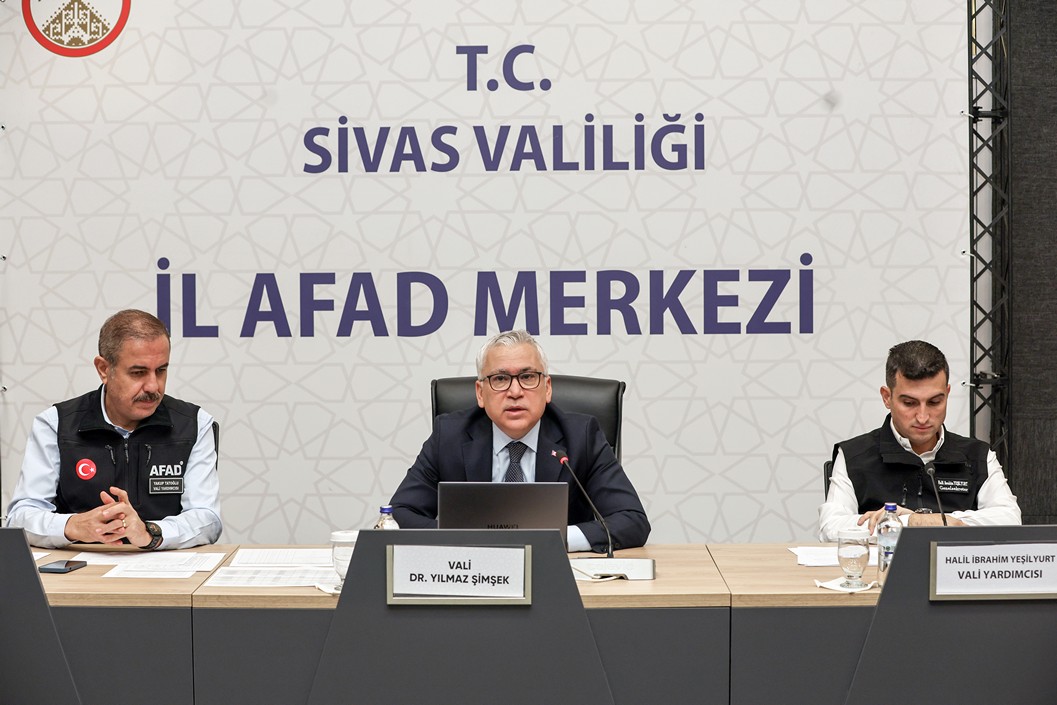 Sivas’ta yoğun kar yağışı sonrası tedbirler artırıldı