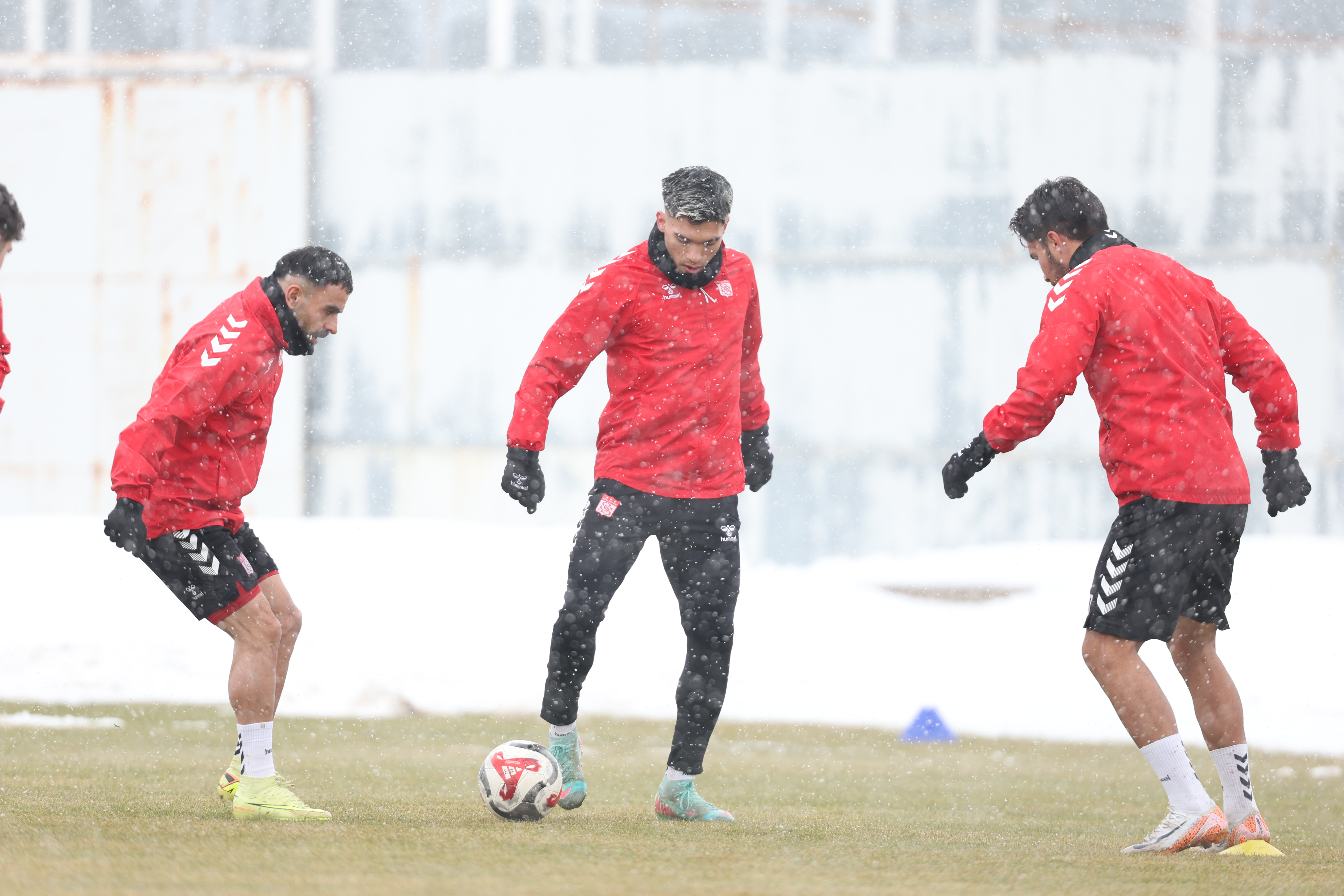Yiğidolar Hazır, Amed'i Bekliyoruz