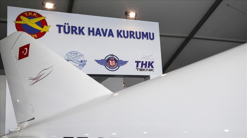 Gençlerin gökyüzündeki rehberi "Genç Kanatlar"