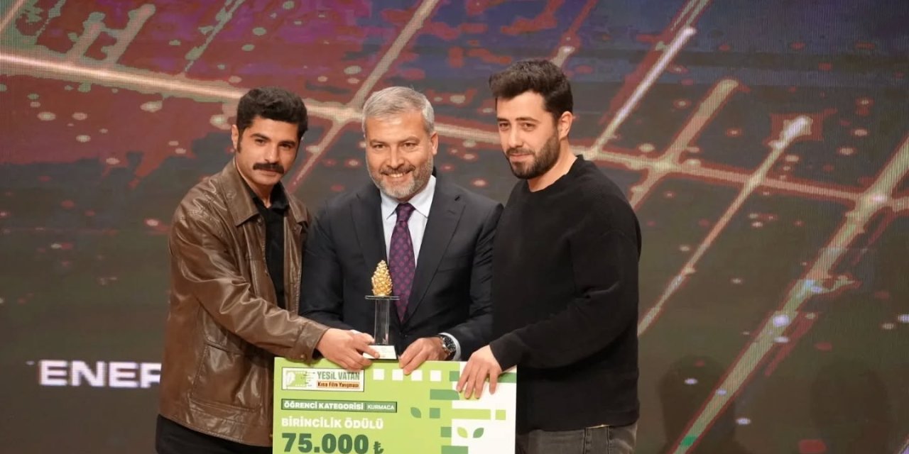 Sivas Cumhuriyet Üniversitesi Öğrencisinin Kısa Filmi “Yeşil Vatan”da Birinci Oldu