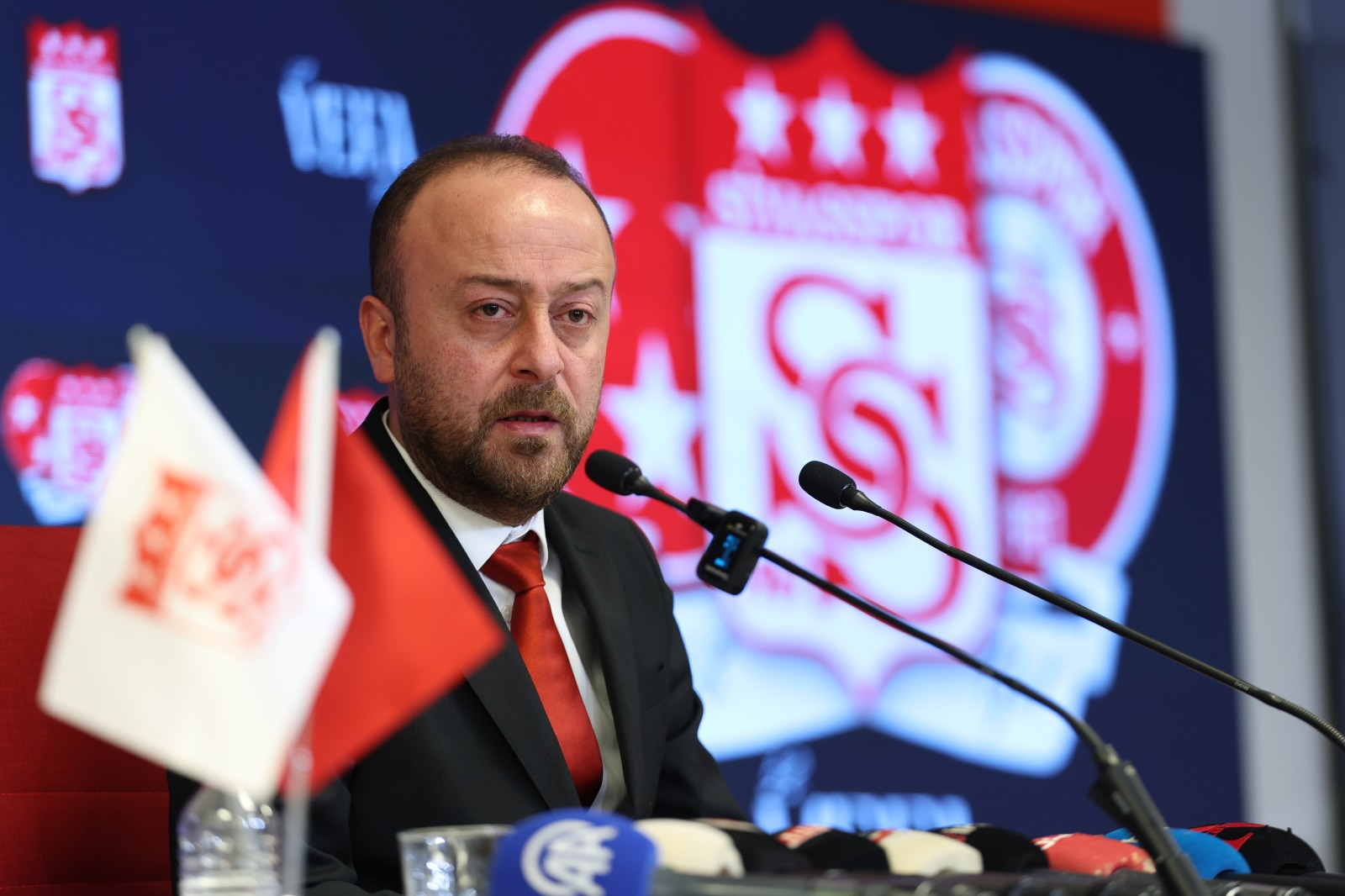 Son dakika! Sivasspor’da transfer yasağı kalktı