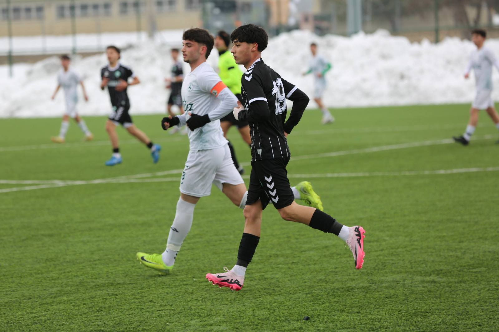 Sivas Gücü Belediyespor’dan liderlik galibiyeti