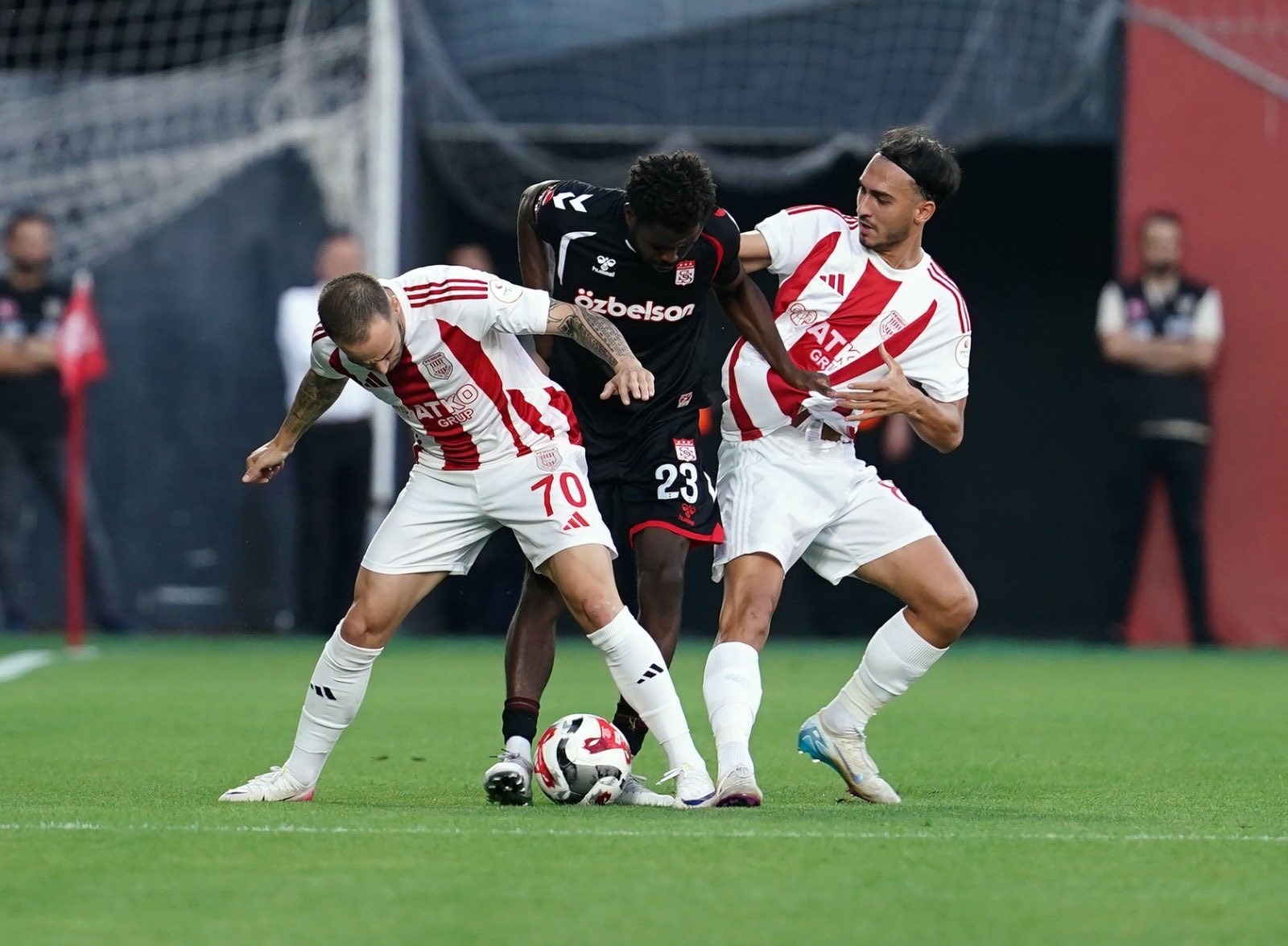 Sivasspor evinde Pendik engelini aşmak istiyor