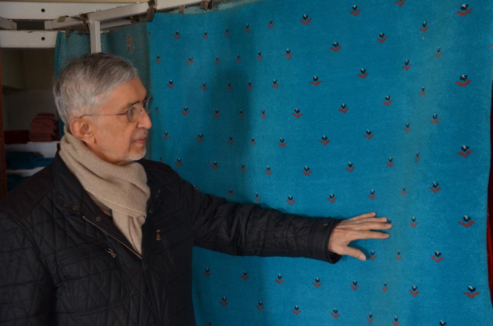 Sivas’ta dokunan halılar bu kez Tokyo Camii’nde