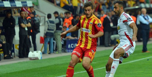 YİĞİDO MORAL ARIYOR