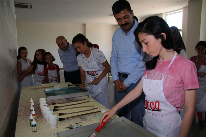 ŞARKIŞLA´DA EBRU KURSU