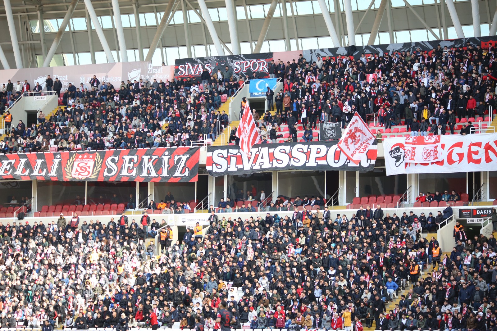 Sivasspor taraftarlarından tam destek