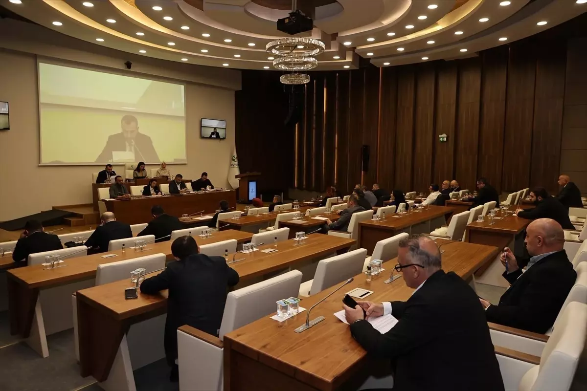 Belediye meclisinde yolsuzluk tartışması