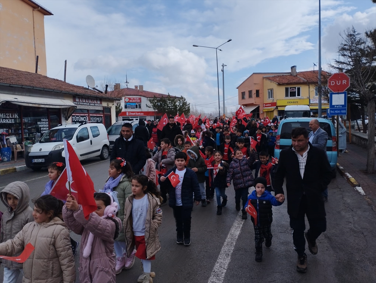 Sivas’ta bayrak sevgisi sokaklara taştı