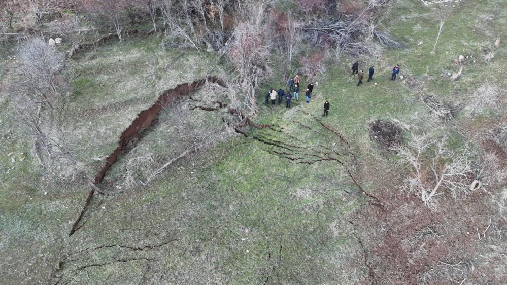 Sivas’ta yürekleri ağızlara getiren heyelan