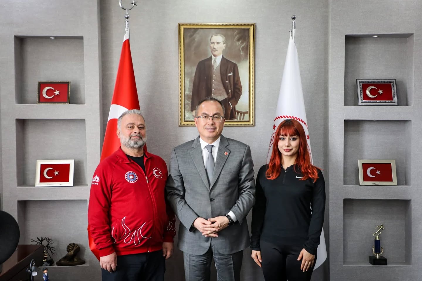 Sivaslı genç sporcu İlayda Emen’in wushu zaferi