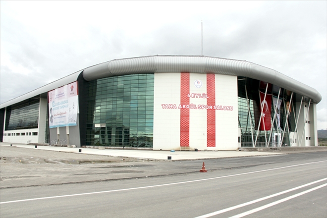 TAHA AKGÜL´DE SON RÖTUŞ