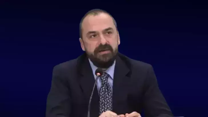 AK Parti'li Acar'dan, Özgür Özel'e tepki