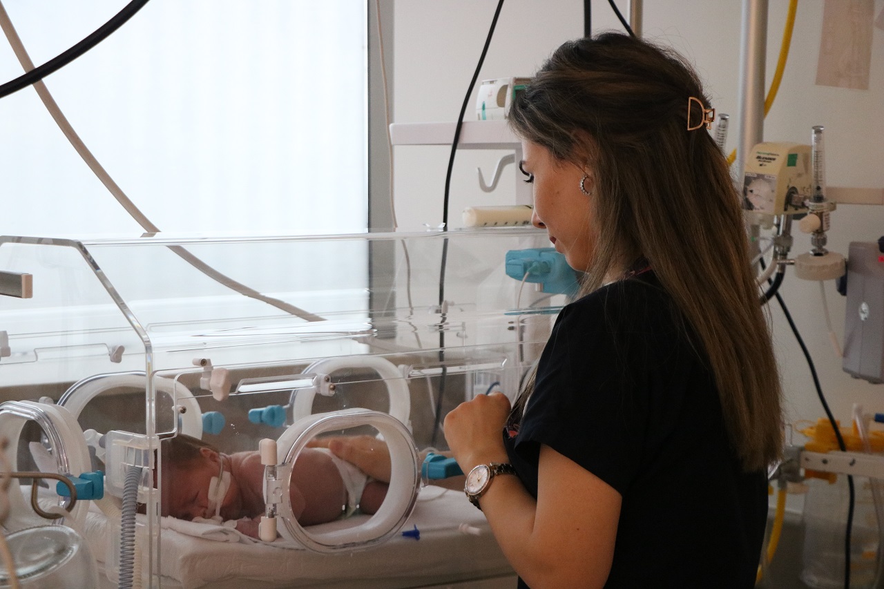İç organları göğüs kafesinde doğan bebek sağlığına kavuştu
