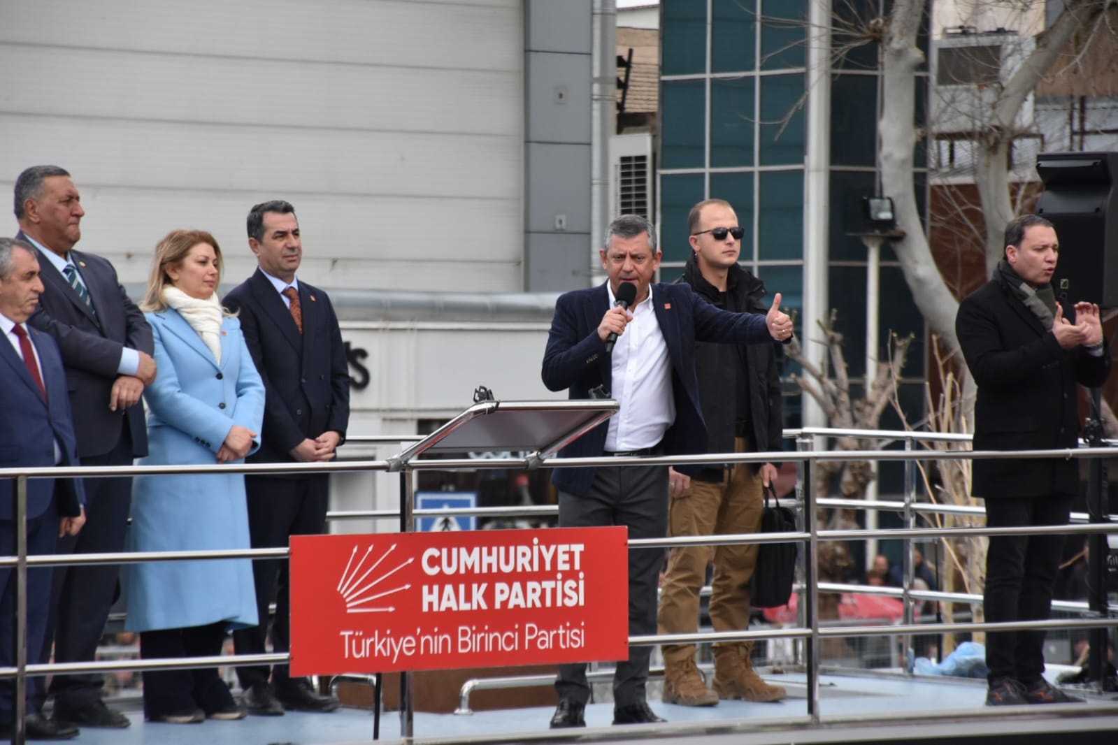 Sandık istiyoruz, erken seçim istiyoruz