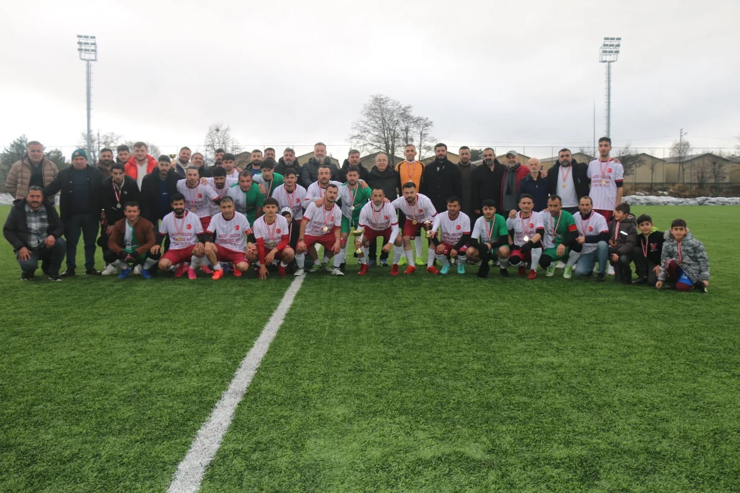 Karacalar’dan 4 gollü şampiyonluk