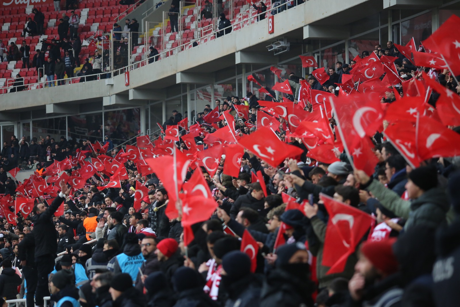 Sivas bu maçta tek yürek