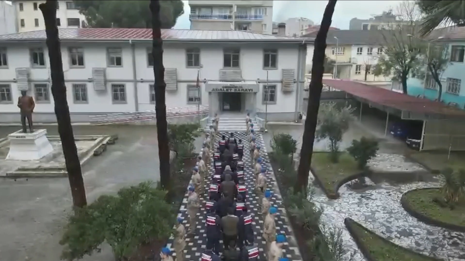 12 ilde 15 organize suç örgütüne operasyon