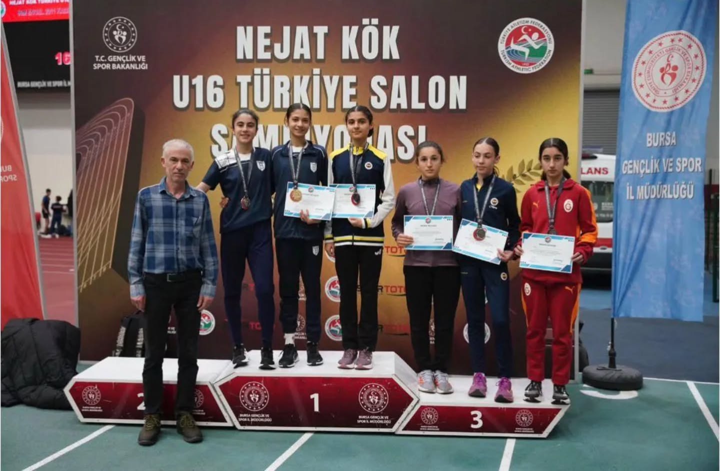 Sivaslı sporcular Türkiye'ye damga vurdu