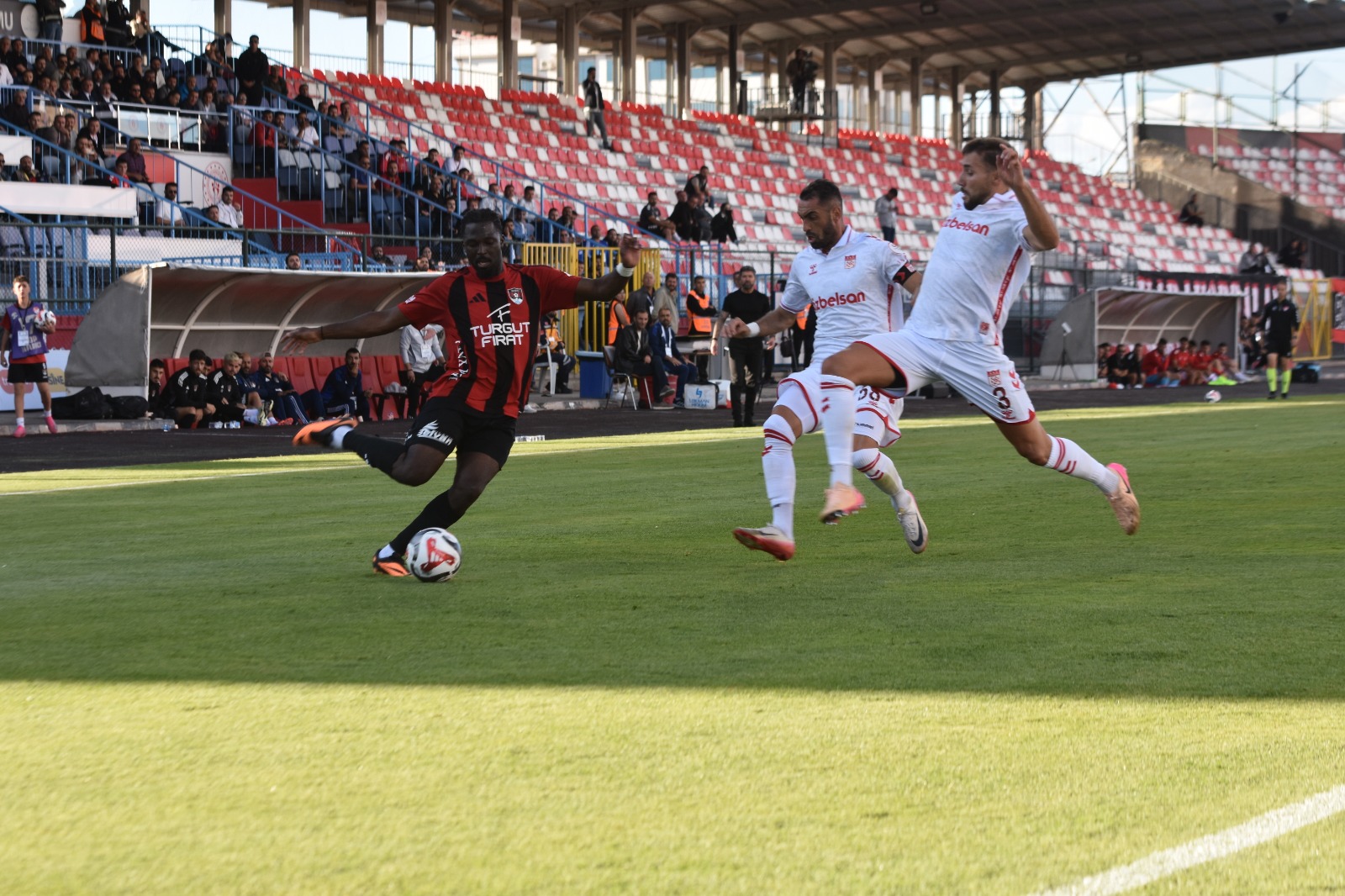Yiğidolar evinde galibiyet peşinde