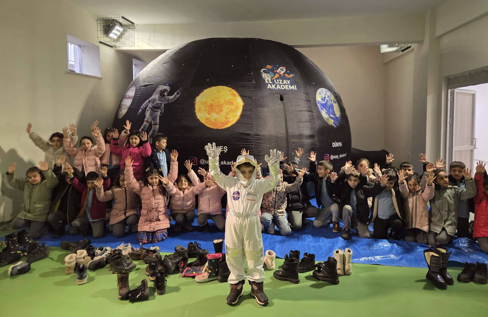 Sivas'ta Minikler Çadırda Uzaya Yolculuk Yaptı