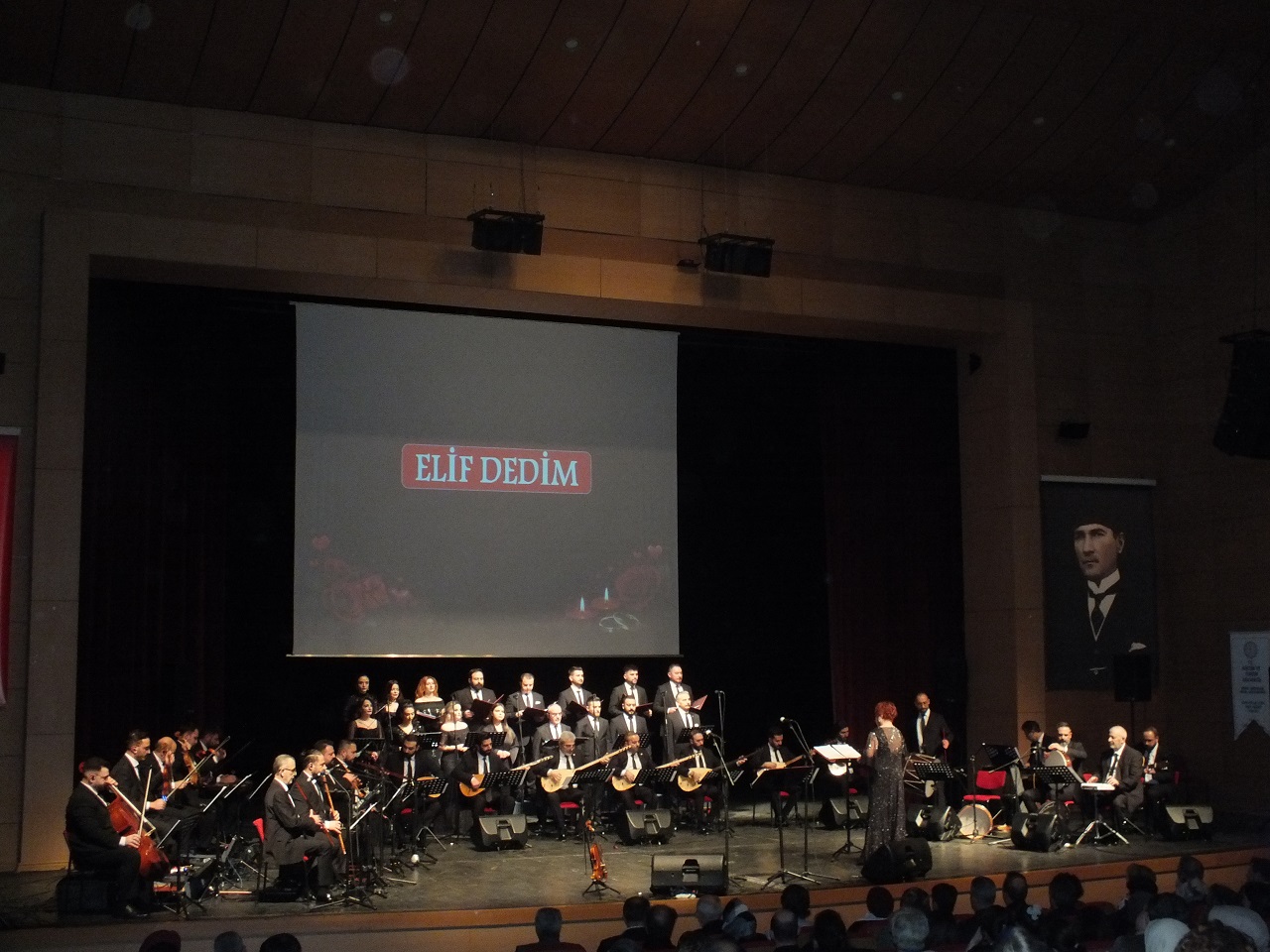 Sivas'ta THM Korosu "Saz ve Söz ile Sevda" konseri verdi