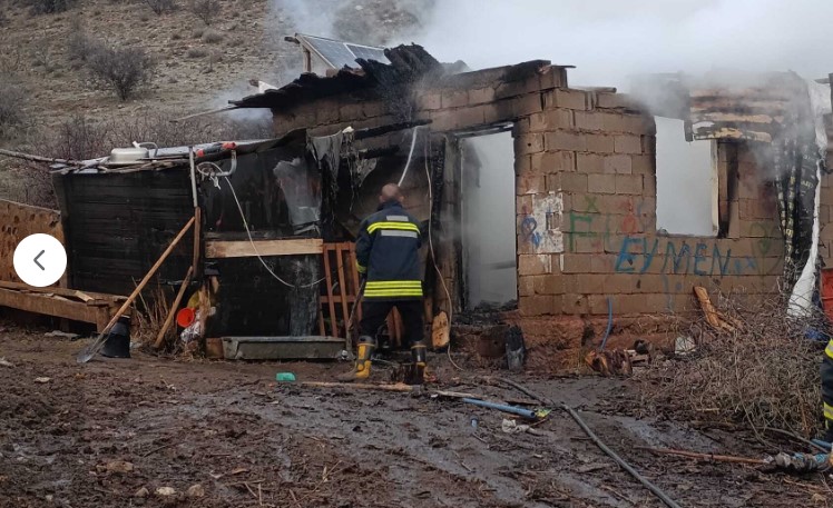 Sivas’ta yangın korku dolu anlar yaşattı