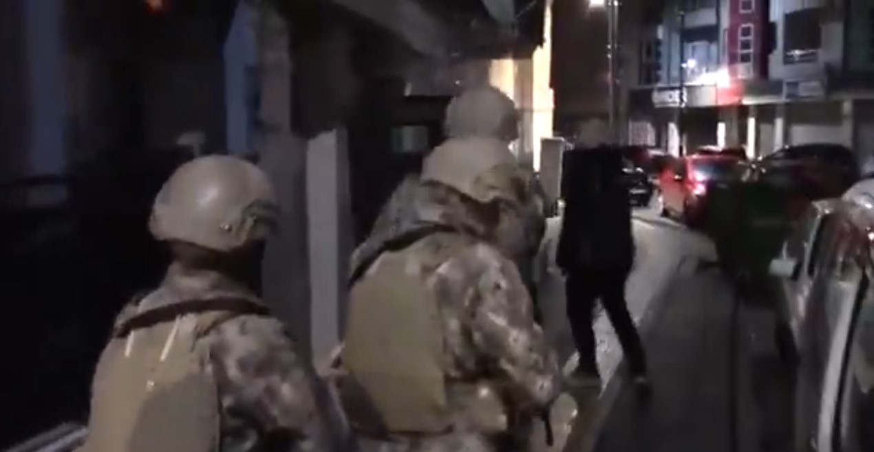 Sivas merkezli operasyonla terör yapılanmasına darbe