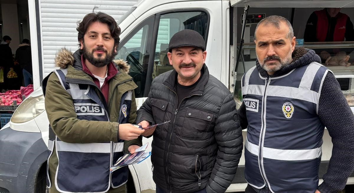 Sivas Emniyeti vatandaşı bilgilendirdi