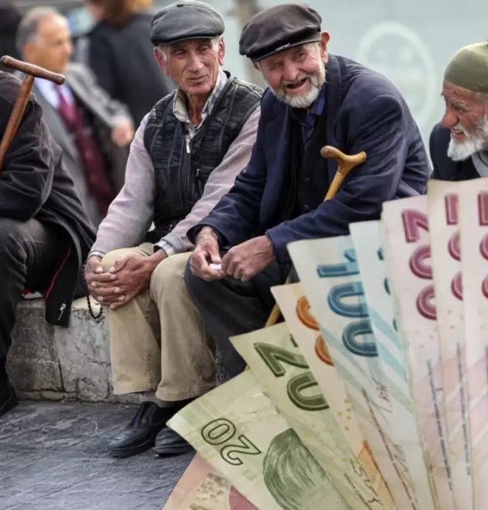 Düğmeye basıldı! Yüz binlerce kişinin emekliliği iptal