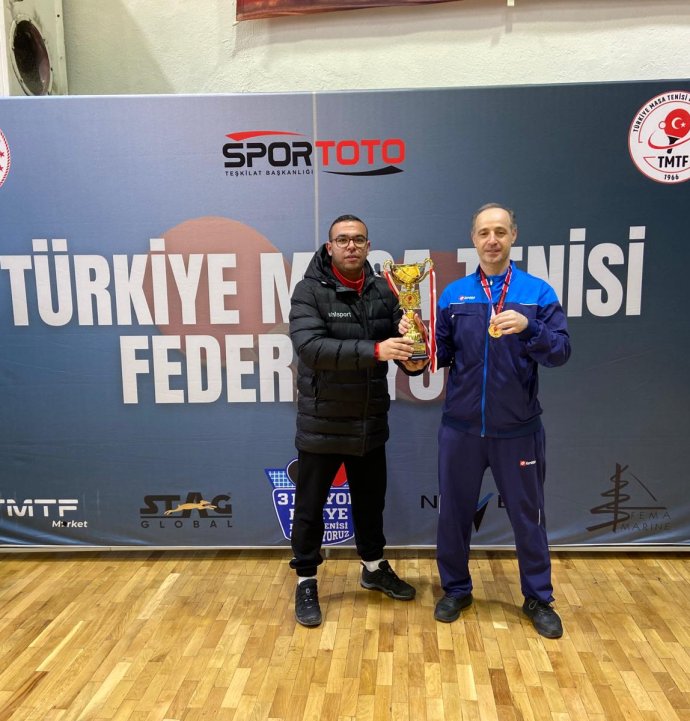 Sivas’ın Yıldızı Masa Tenisinde Zirvede