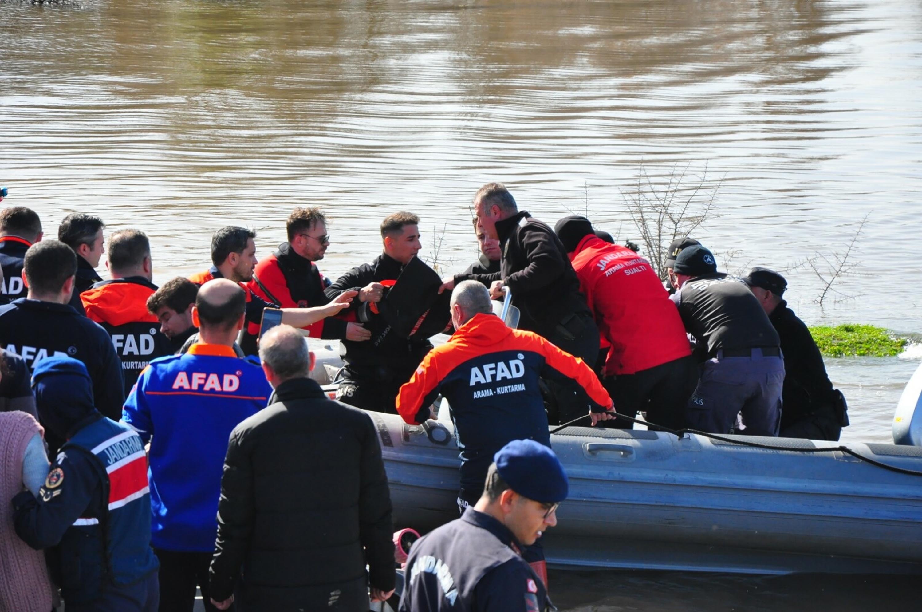 18 yaşındaki Halil Burak'ın, gölette cansız bedenine ulaşıldı