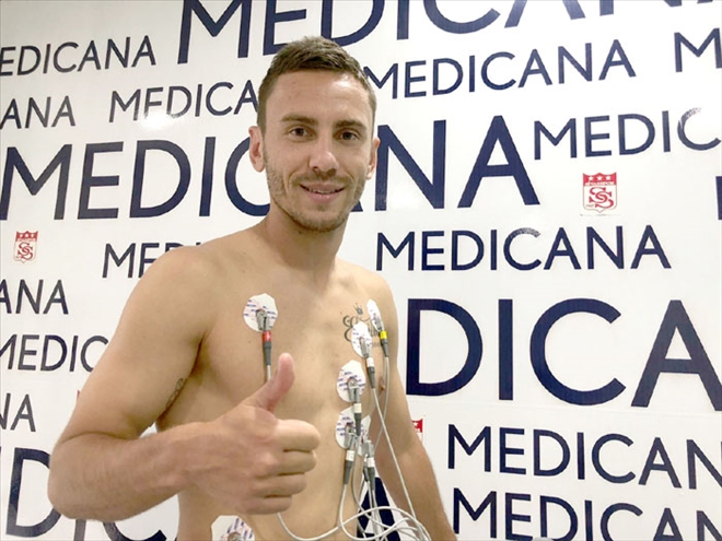 YENİ FUTBOLCULARA CHECK-UP