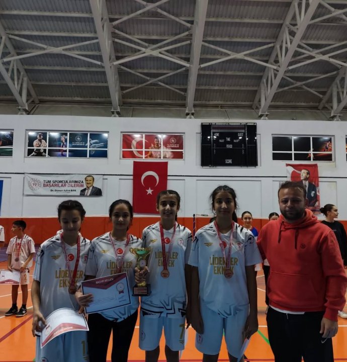 Badminton tutkusu Sivas’ta zirveye taşındı