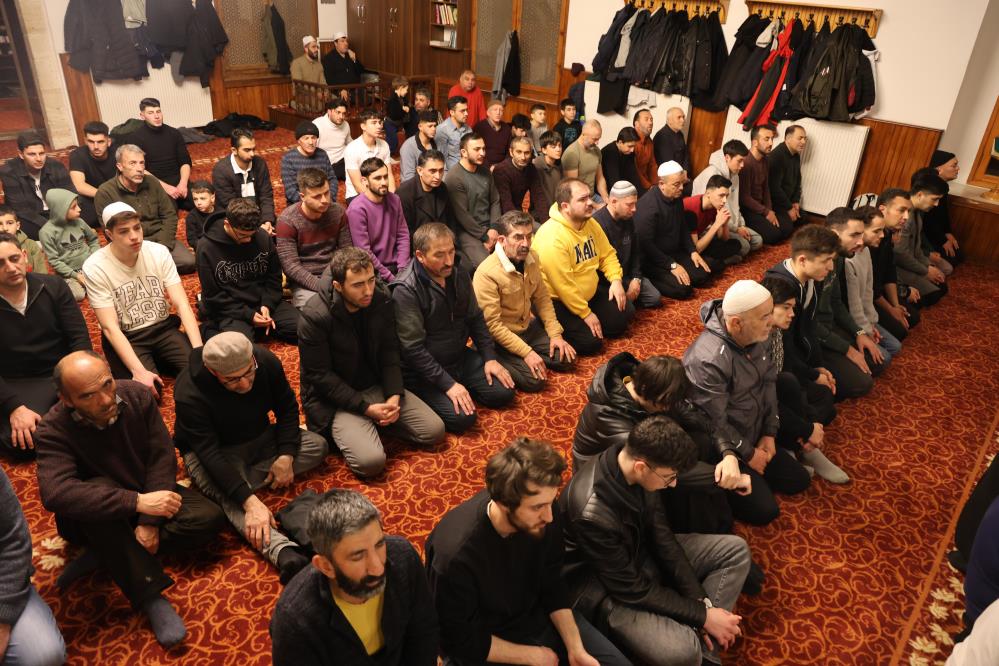 Sivas’ın Manevi Mirası Teravihte Yaşatıldı