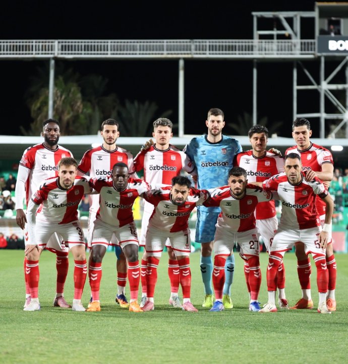 Yiğidolar Adana deplasmanında parçalı formayla