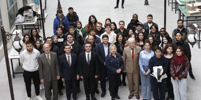 Sivas’ta şehir, mekân ve insan tartışıldı