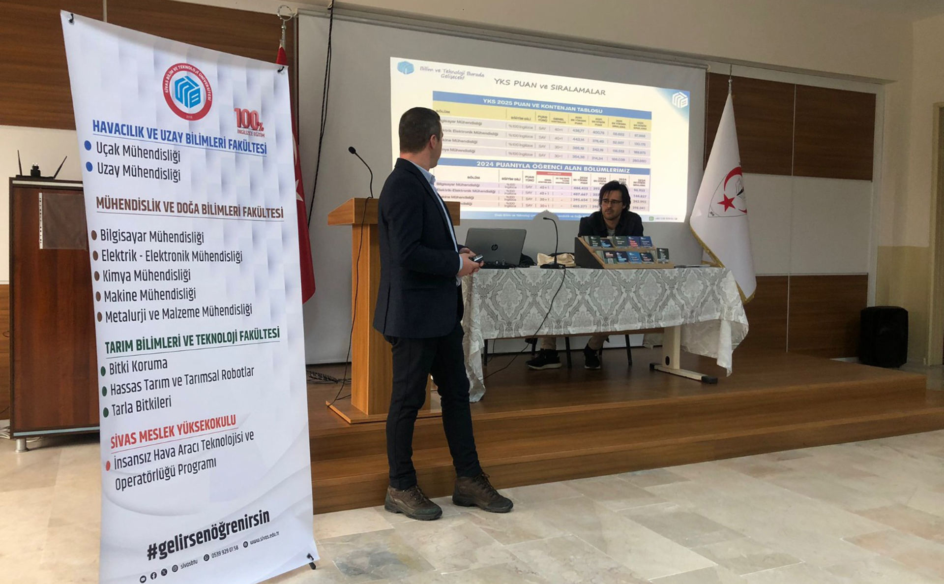 SBTÜ’den bilinçli tercih için sahada tanıtım atağı