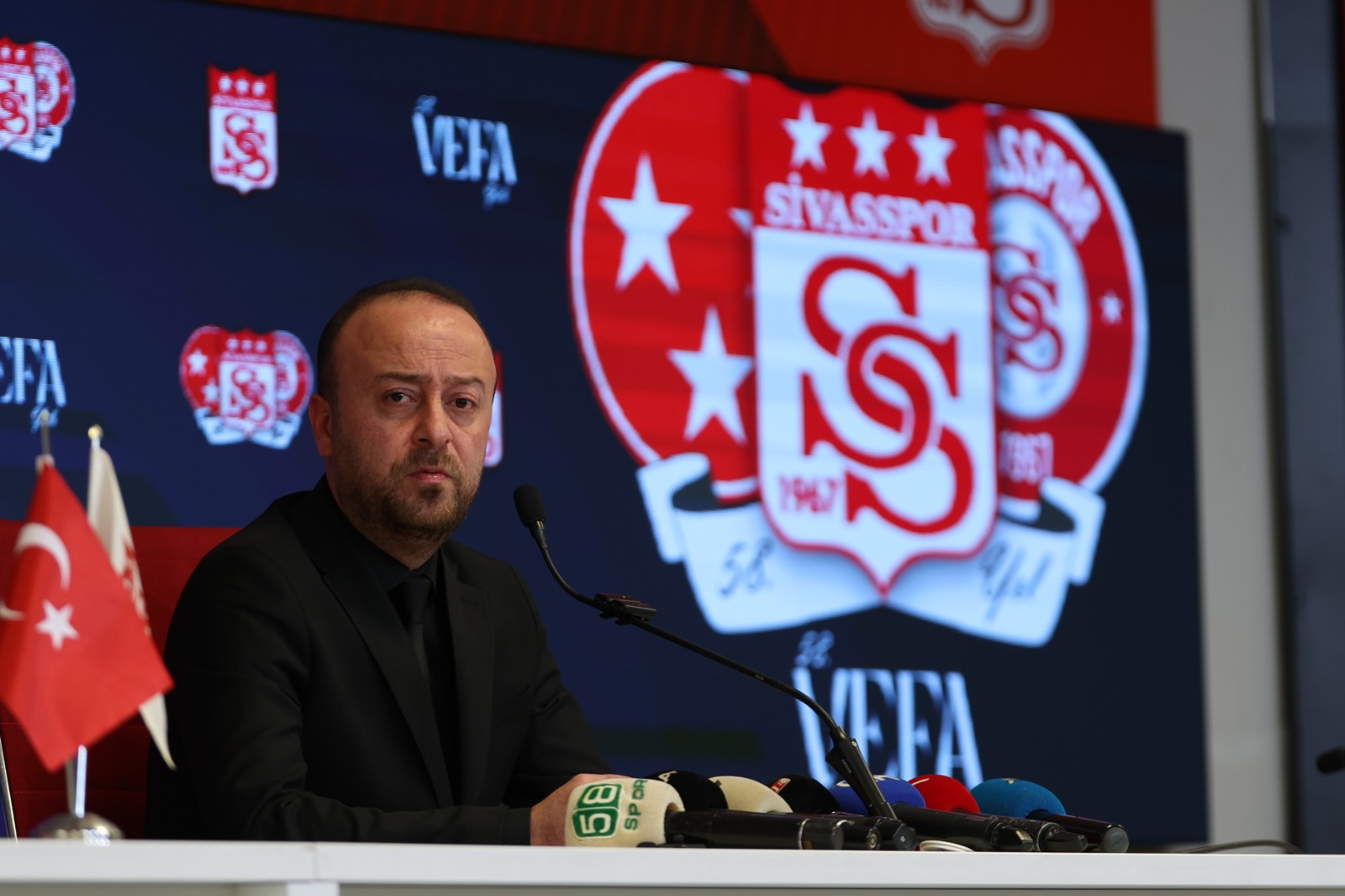 Özçoban: Sivasspor şehrin vitrini