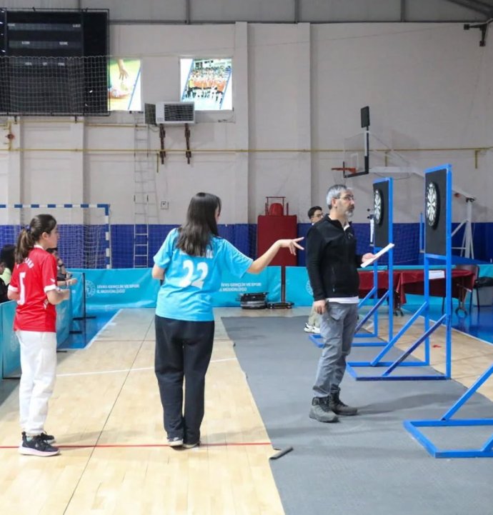 Sivas’ta dart mücadelesi nefes kesti