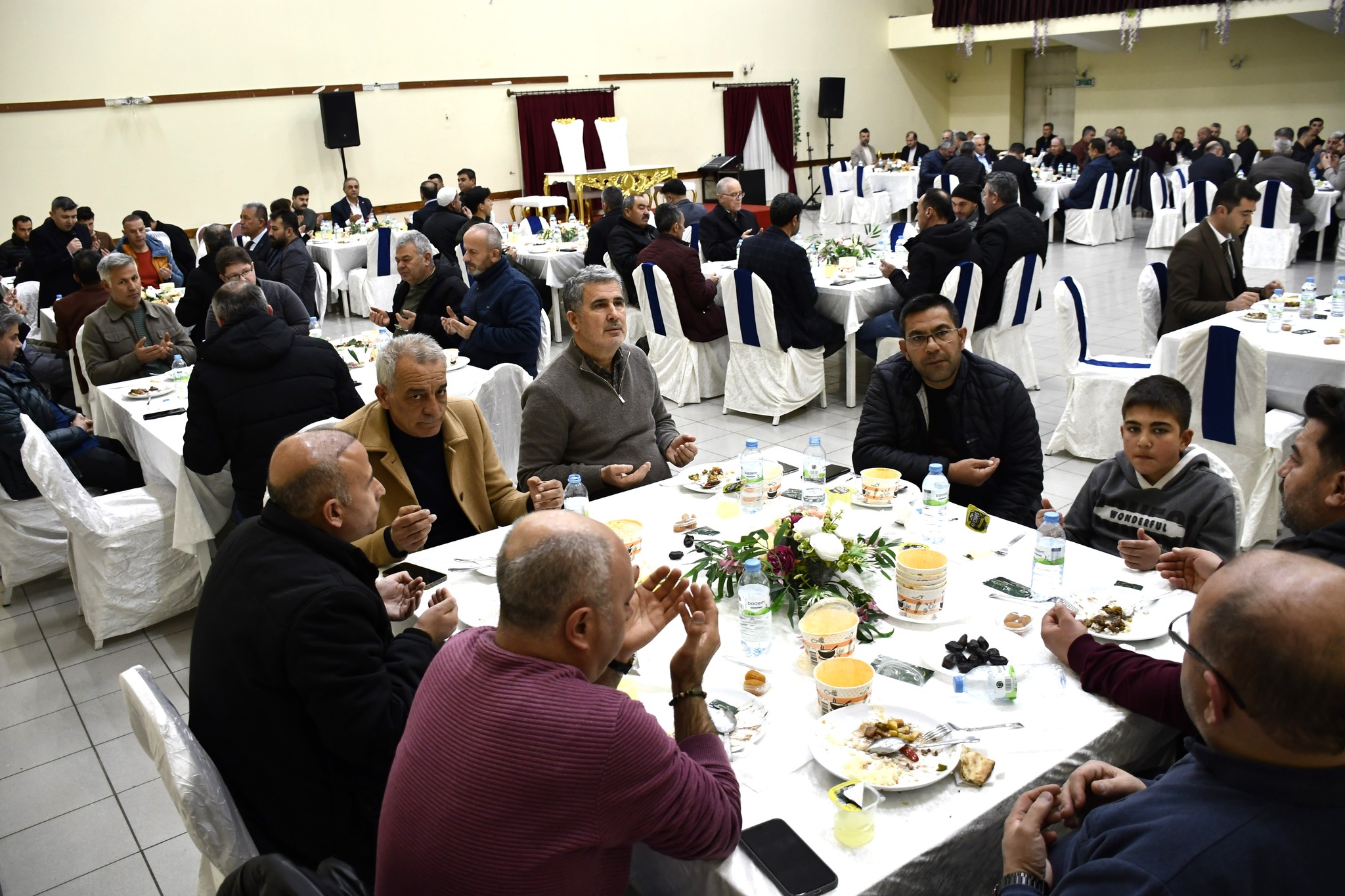 İftar programında dayanışma ruhu